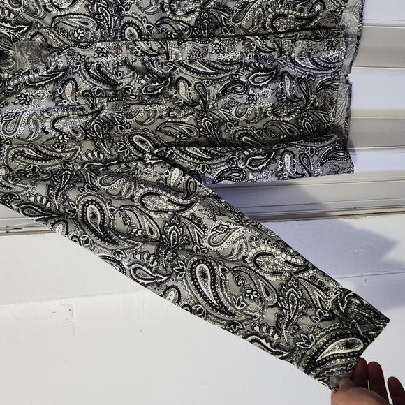 Lane Bryant Black and White Women's Top - Picture 3 of 7